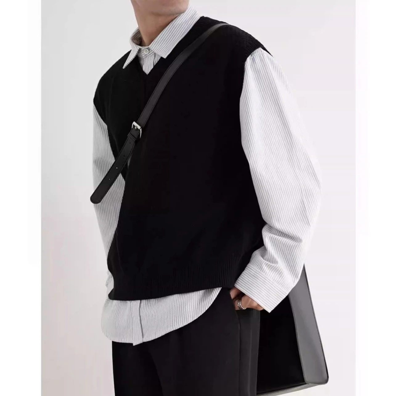 2024 Erken Sonbahar Basit Siya - Men'S Fashion V Neck Sweater incelemesi ve fiyatı
